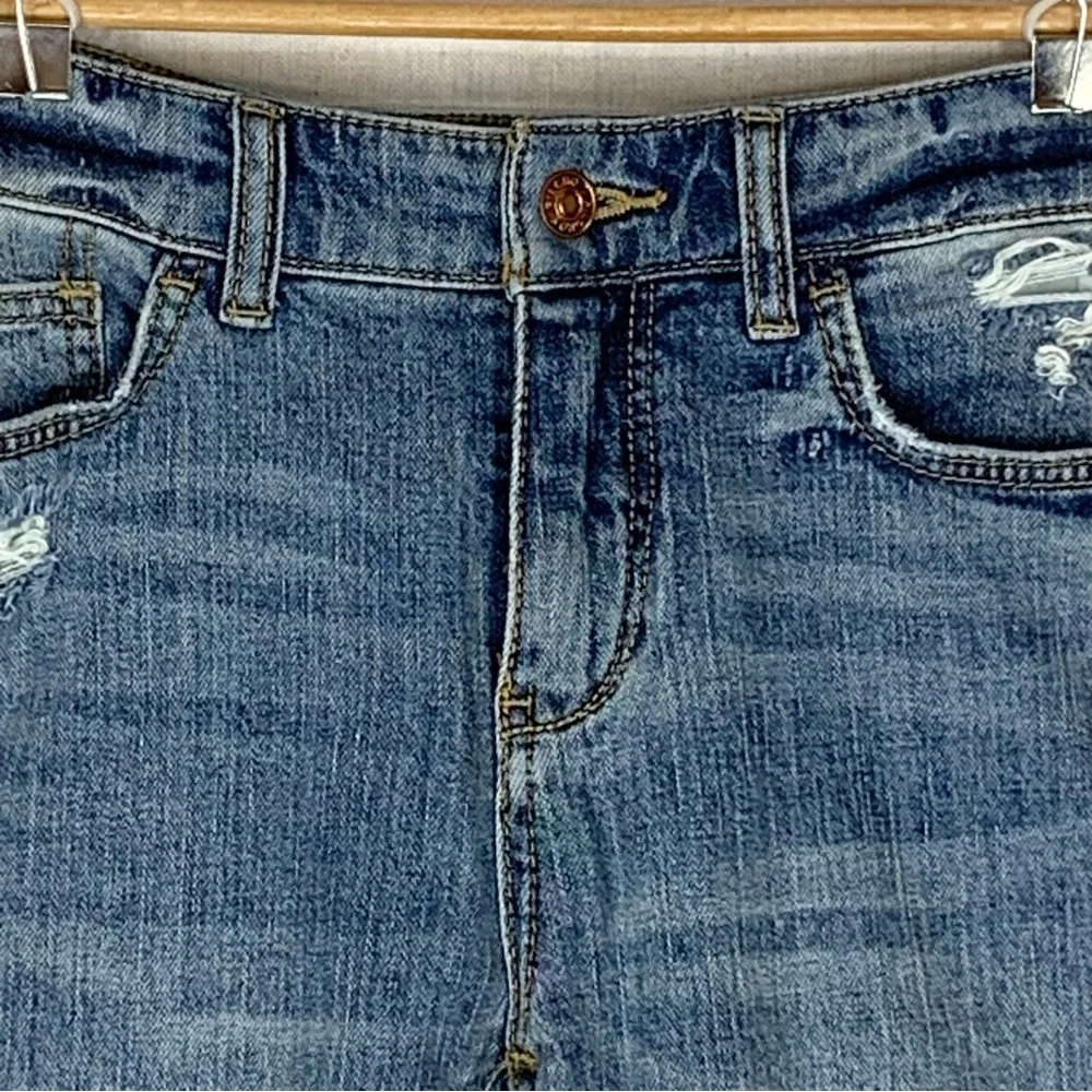 Pilcro~Anthropolgie~NWT~Womens Slim Boyfriend Medium Wash Distressed Jeans~Sz 26 - Picture 4 of 15